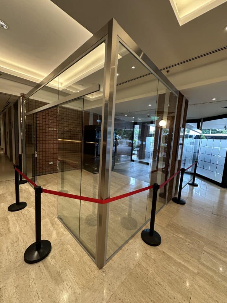 Glass Partitions Q